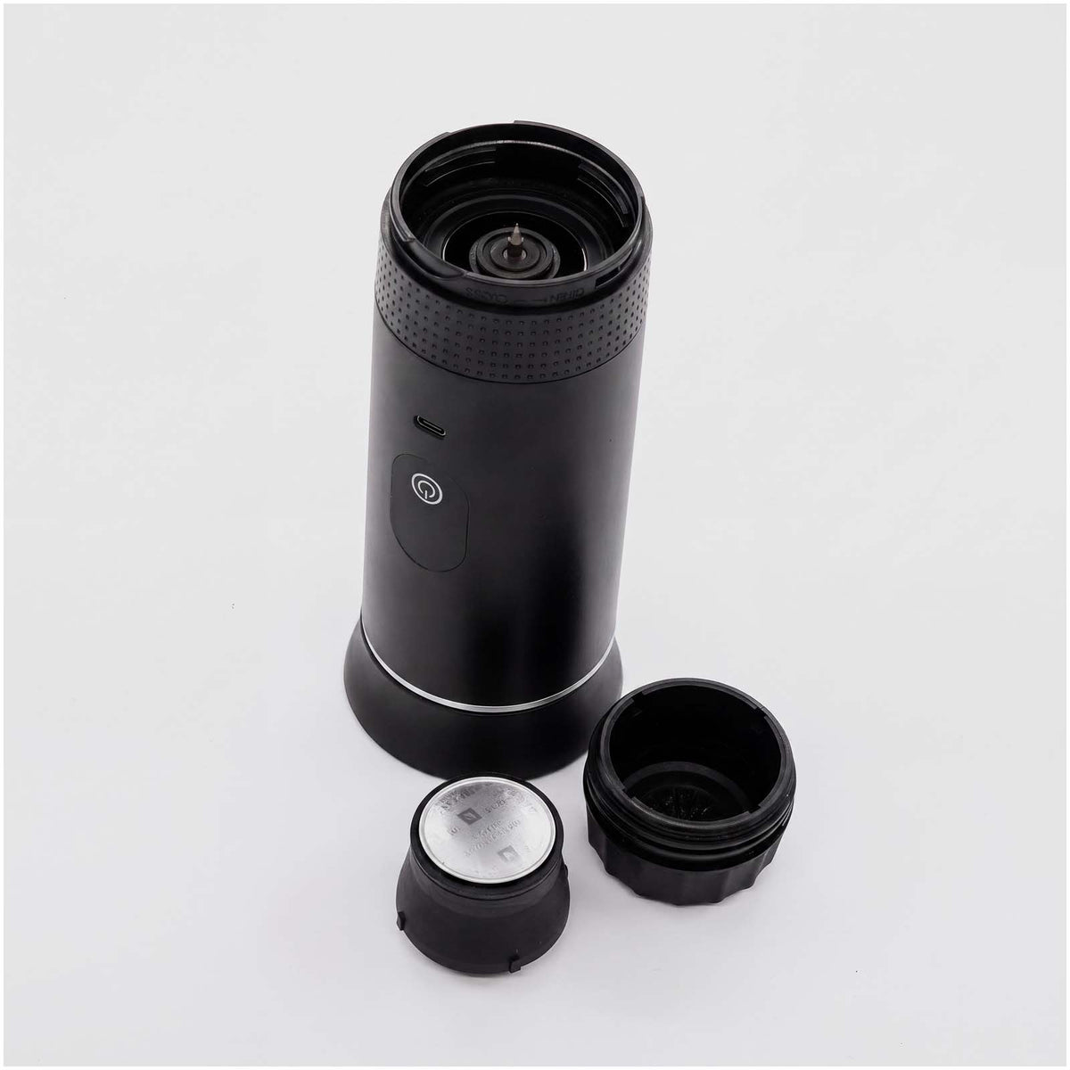 SCX.design D30 TravelPresso Kaffeemaschine – Schwarz