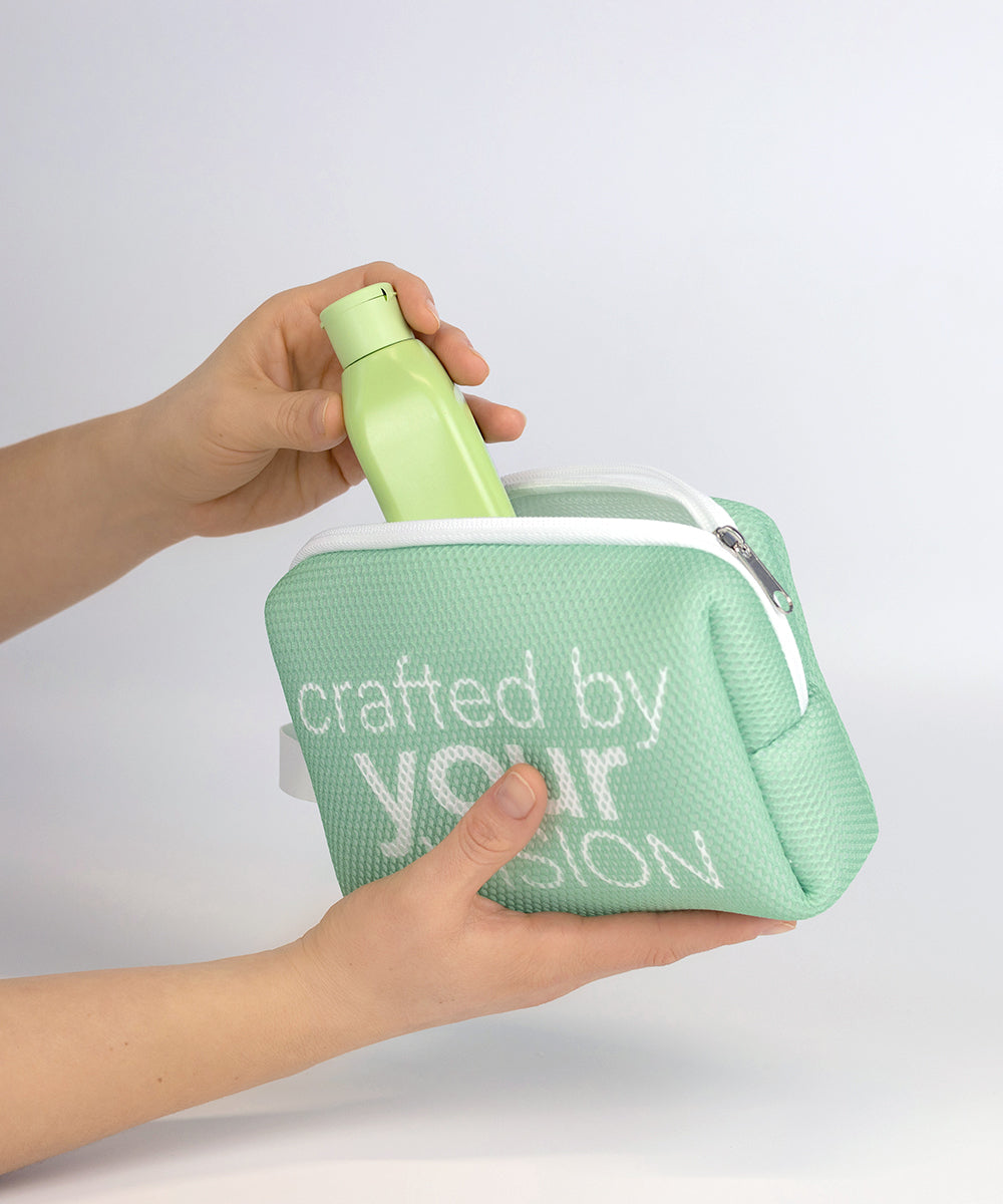Kulturtasche in Quaderform aus Schaumnetz mit vollflächigem Druckmotiv, Ansicht 2