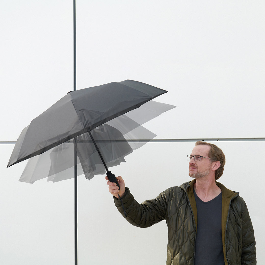 FARE eBrella elektrischer Taschenschirm – Schwarz wS