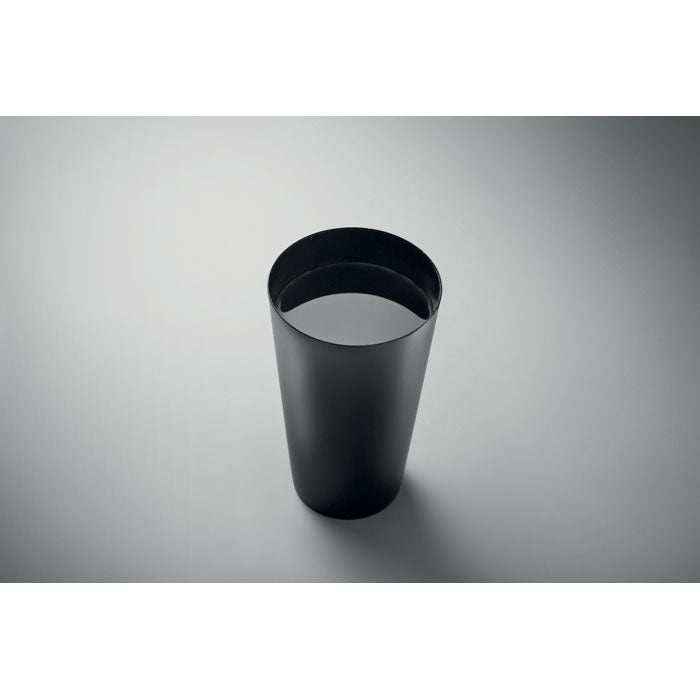 Schwarz