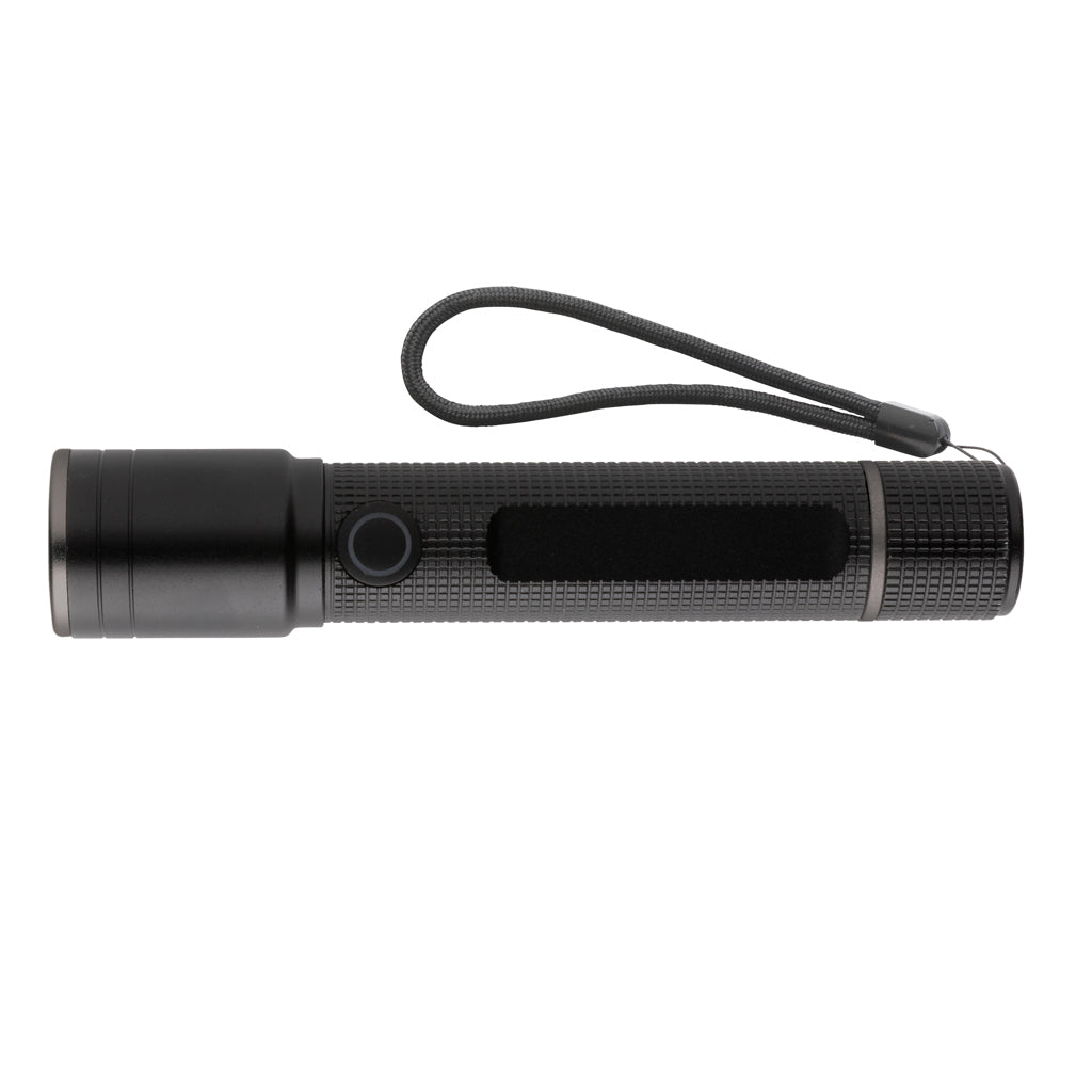 Gear X Taschenlampe aus RCS recycelt. Aluminium mit USB-Akku