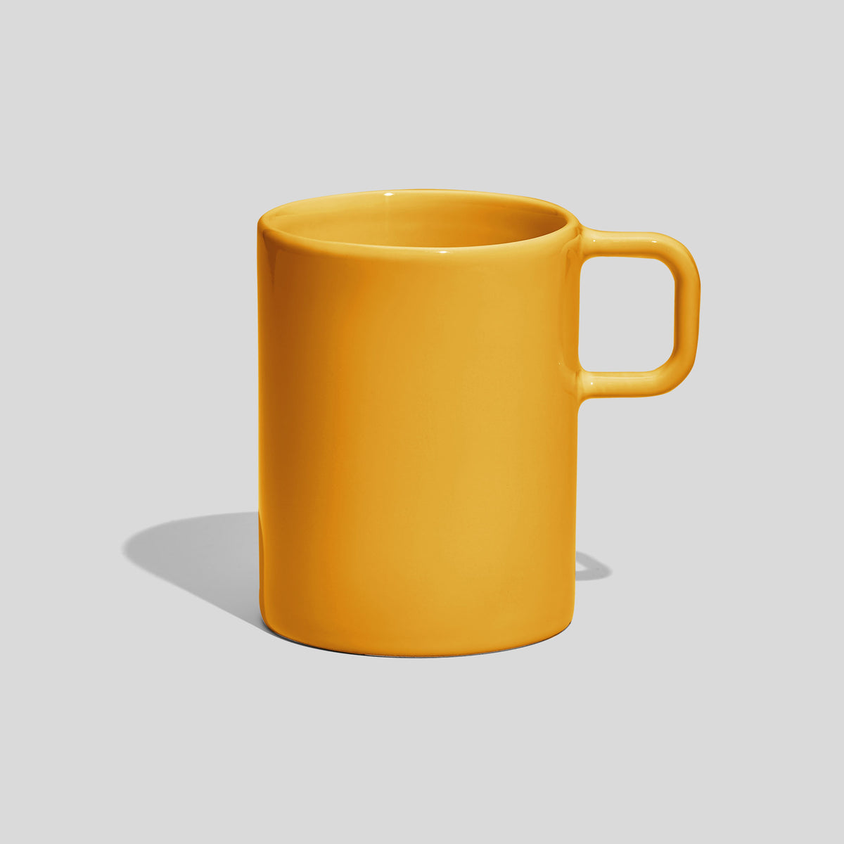 Gerader Kaffeebecher 300 ml mit quadratischem Henkel – Gelb