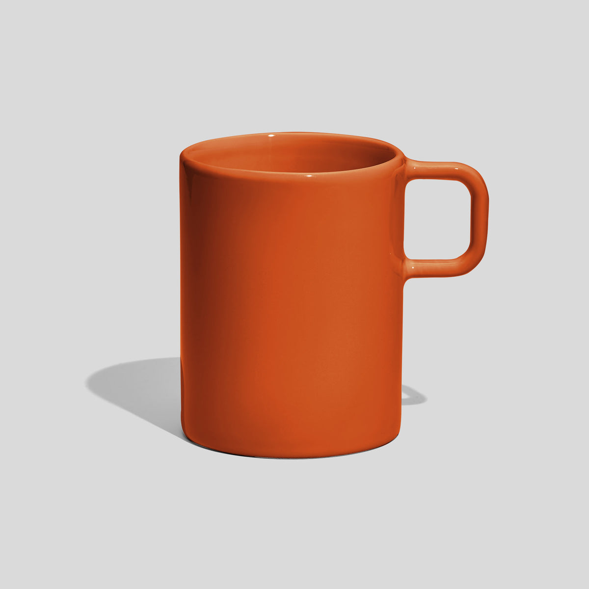 Gerader Kaffeebecher 300 ml mit quadratischem Henkel – Orange