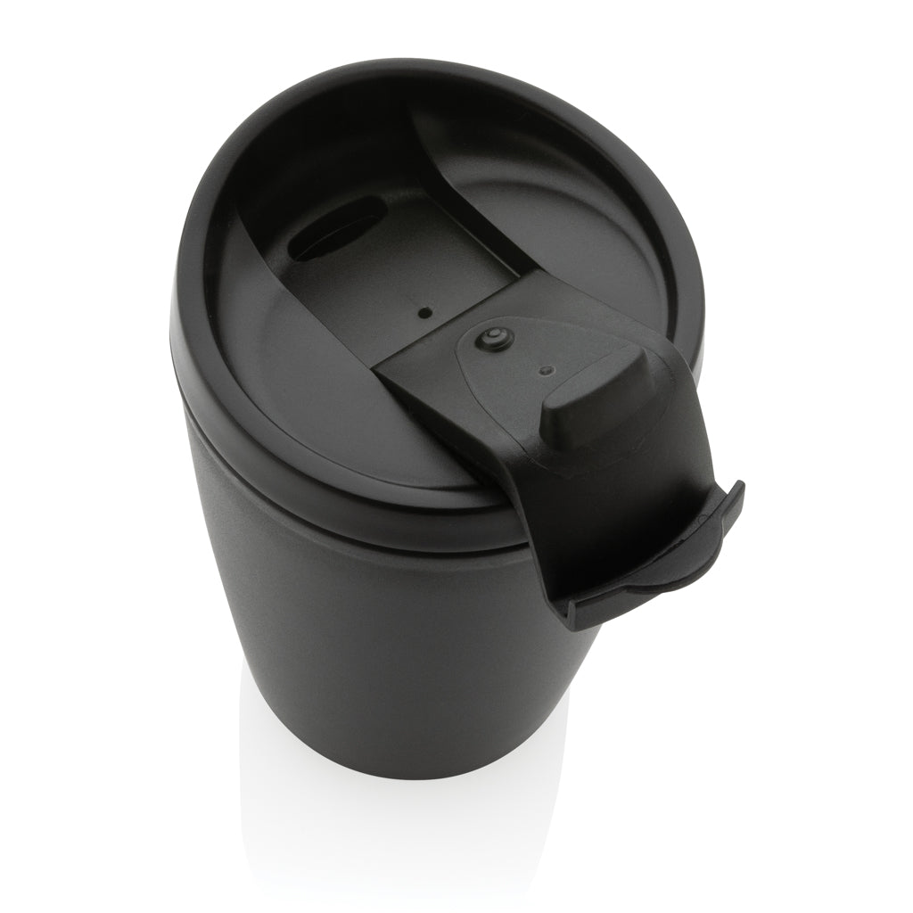 GRS recycelter PP-Becher mit Flip-Deckel – schwarz