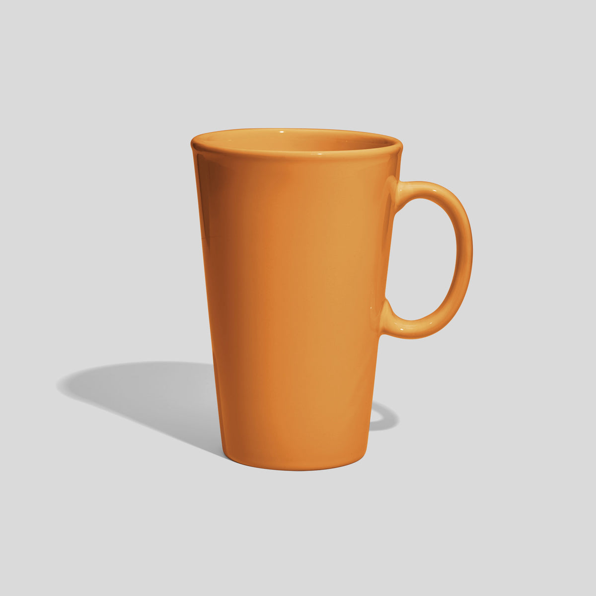 Hoher konischer Kaffeebecher 740 ml mit Ringhenkel – Senfgelb