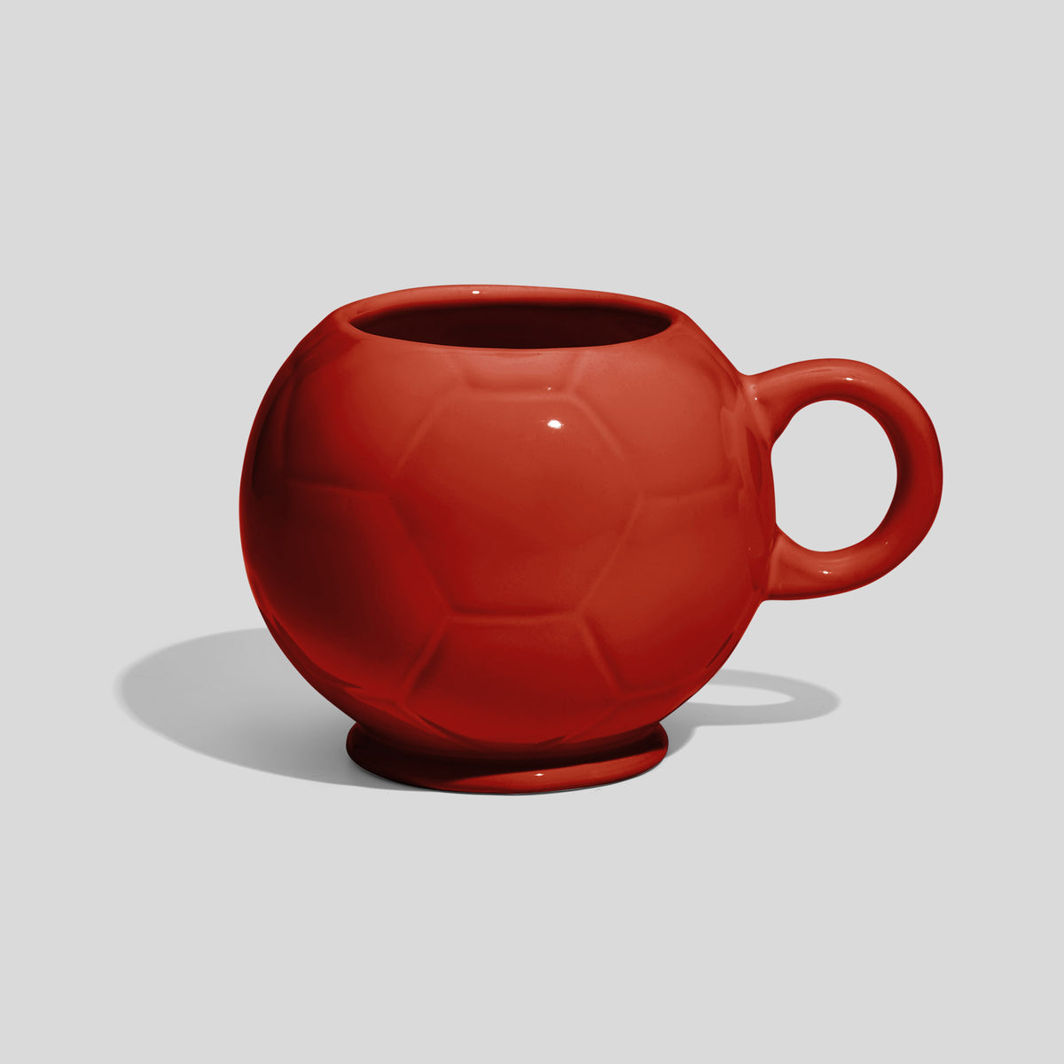 Keramiktasse 320 ml in Fußballform – Rot