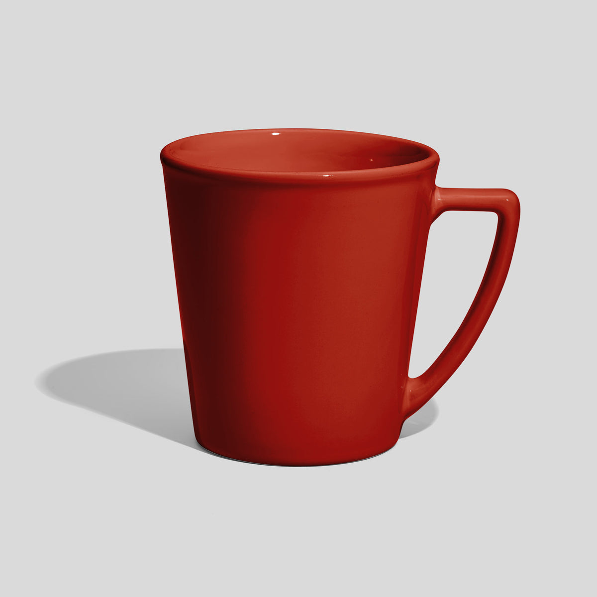 Konische Kaffeetasse 460 ml mit eckigem Henkel – Rot