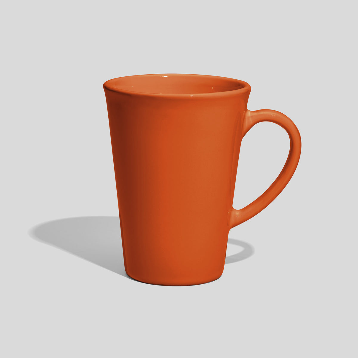 Konische Keramiktasse 380 ml mit Bogenhenkel – Orange