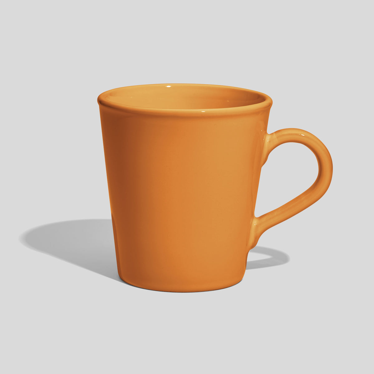 Konische Keramiktasse 460 ml mit Bogenhenkel – Senfgelb