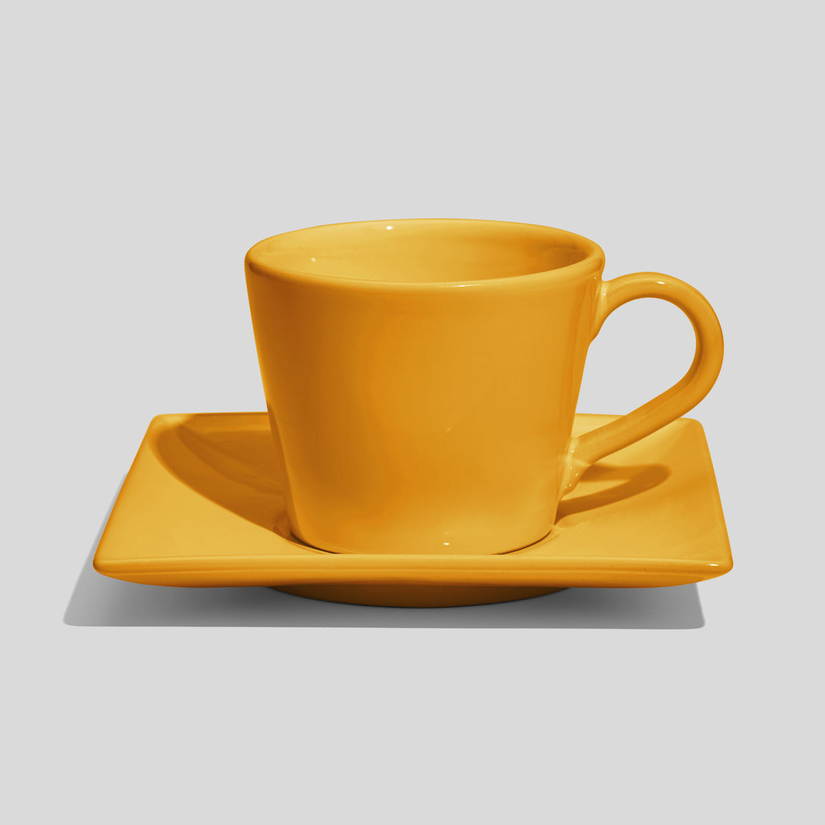 Konische Tasse mit quadratischer Untertasse 320 ml – Gelb