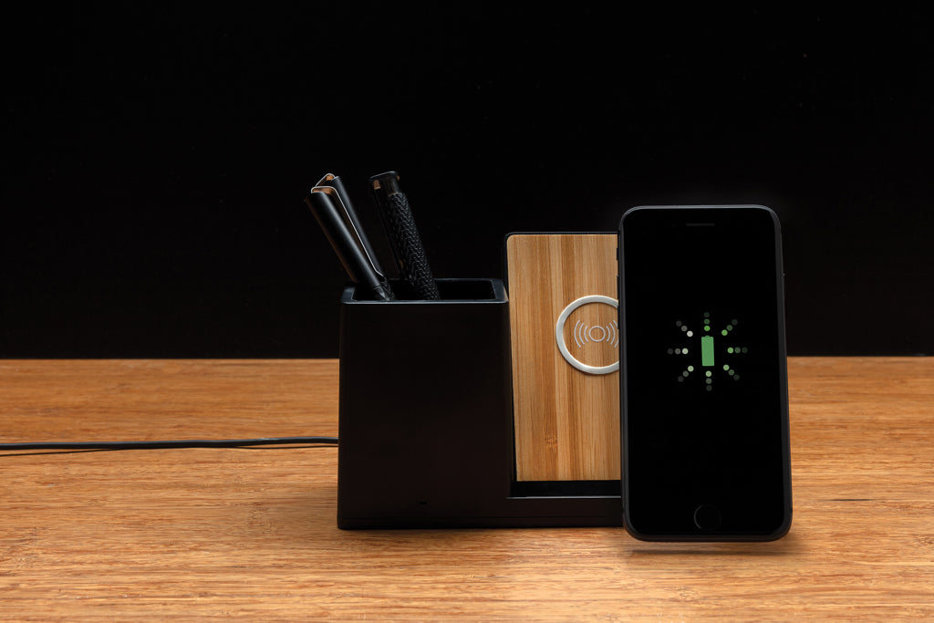 Ontario 10W Wireless Charger aus Bambus und RCS Kunststoff