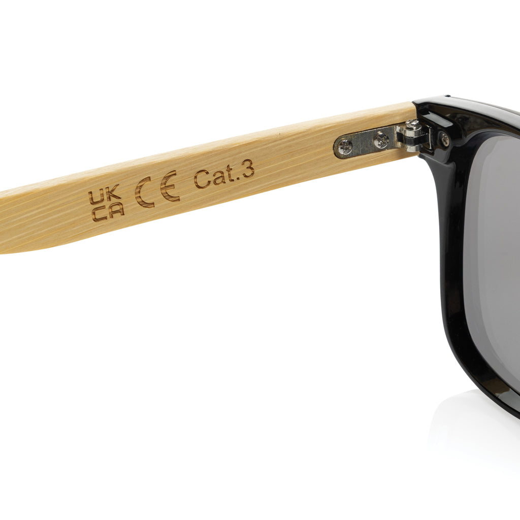 Prism Sonnenbrille aus RCS rec. Kunststoff mit Bambusbügeln
