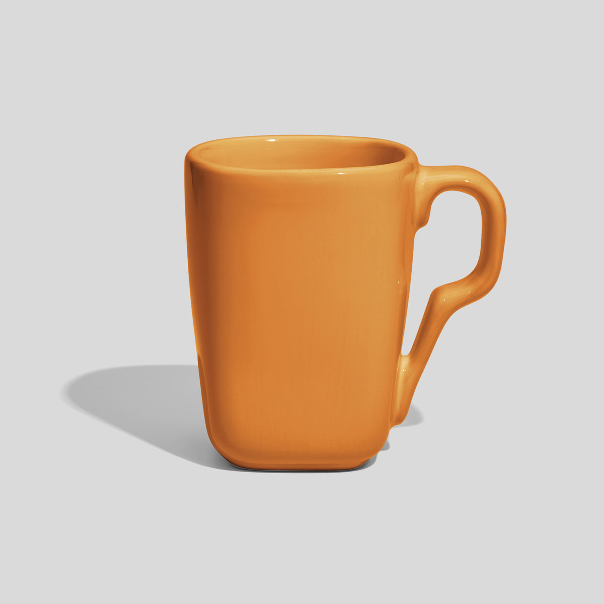 Rechteckig gerundete Keramiktasse 240 ml mit Knickhenkel – Senfgelb