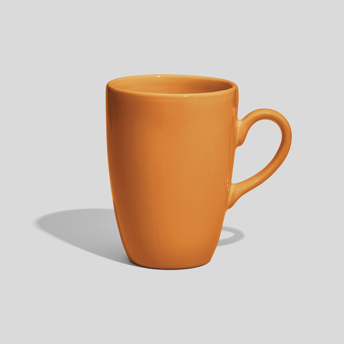 Schlanke Keramiktasse 330 ml mit geschwungenem Henkel – Senfgelb