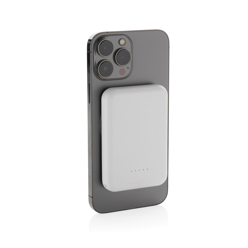 Stellar 5.000mAh 5W magnetische Powerbank aus RCS rec. ABS – weiß