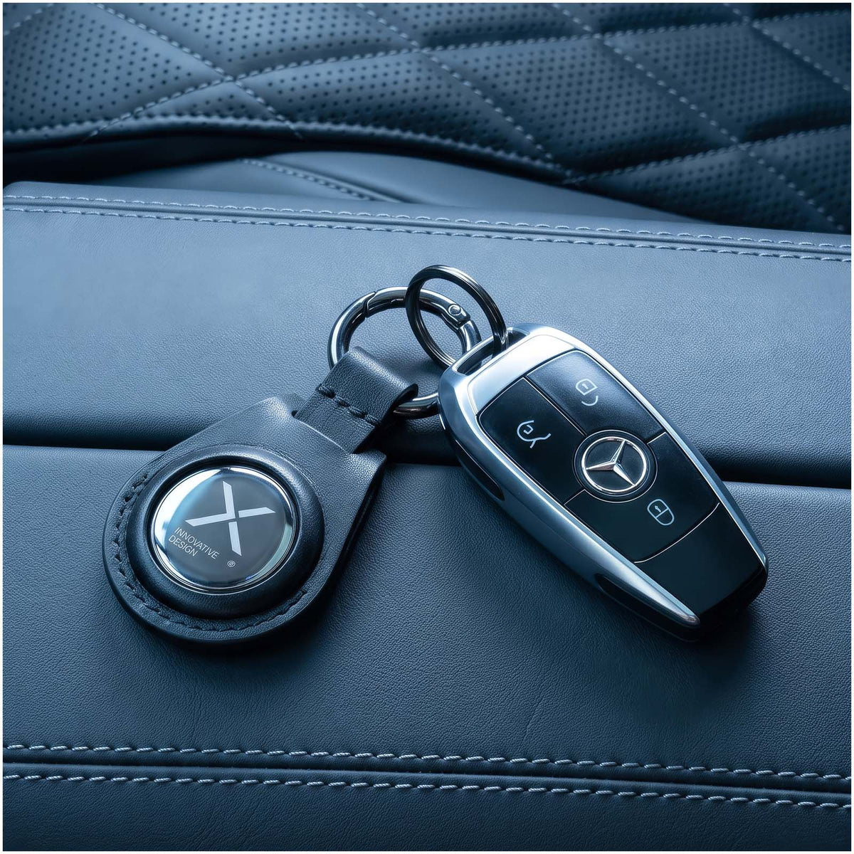 SCX.design A12 Runder Smart Tag mit Schlüsselanhänger – Schwarz