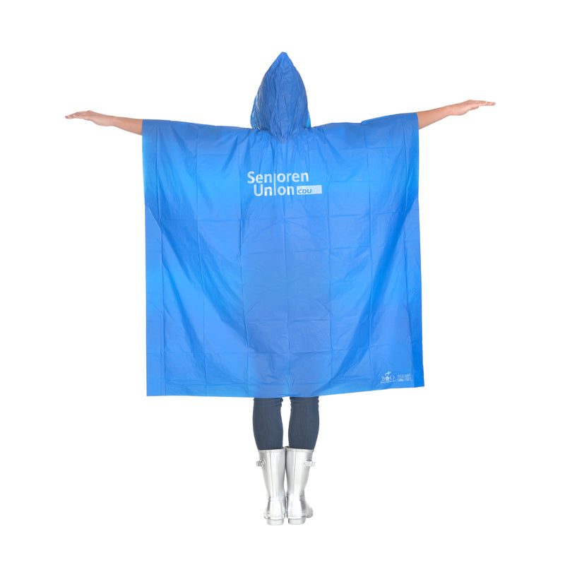 Regenponcho blau eingefärbt nach Pantone
