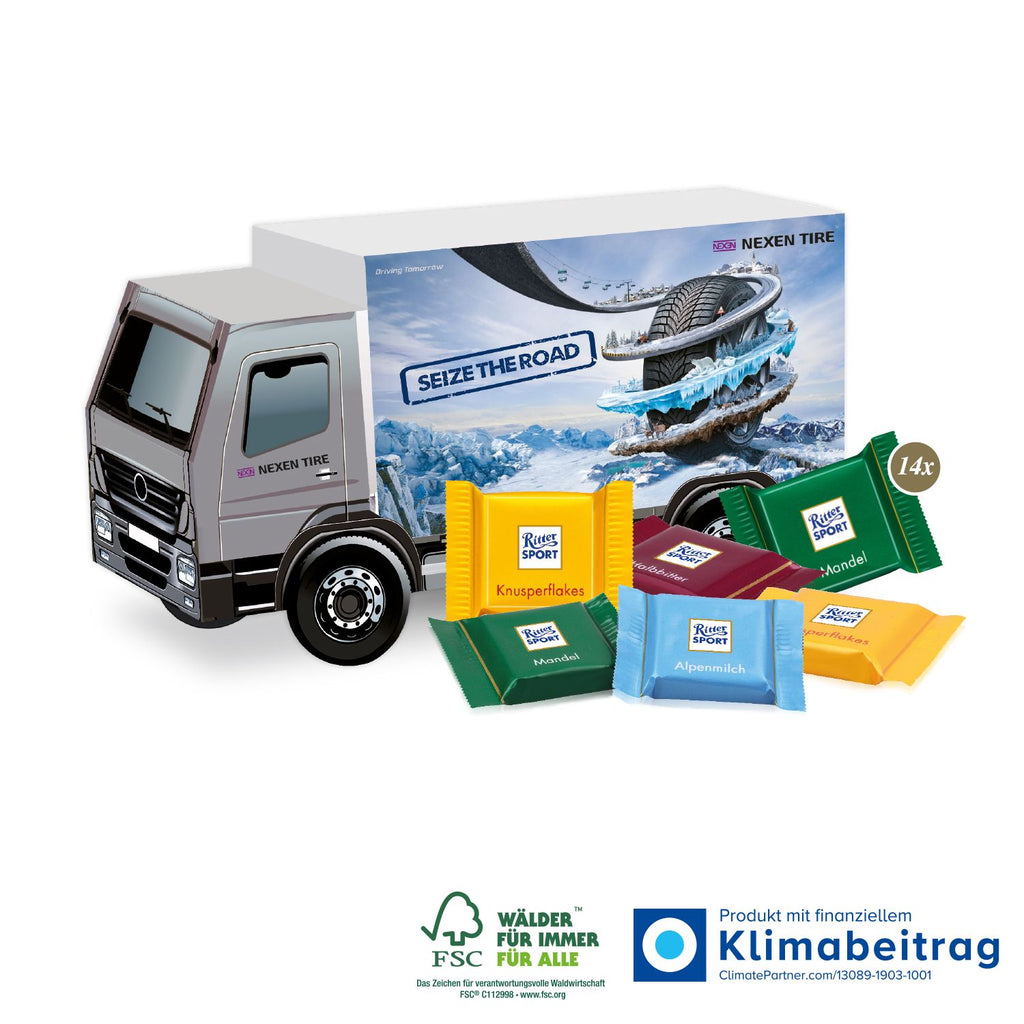 Kreativer 3D LKW Adventskalender mit Ritter SPORT Schokolade, klimaneutral und aus FSC®-zertifiziertem Karton – ideal für nachhaltige Werbebotschaften.