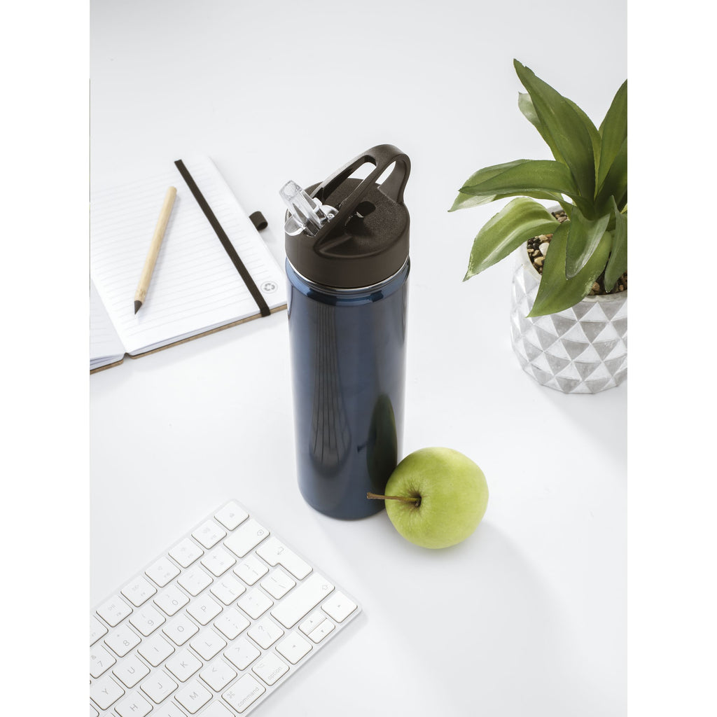 Thermosflasche aus recyceltem Edelstahl und einem buntem Logo-Design auf der Front