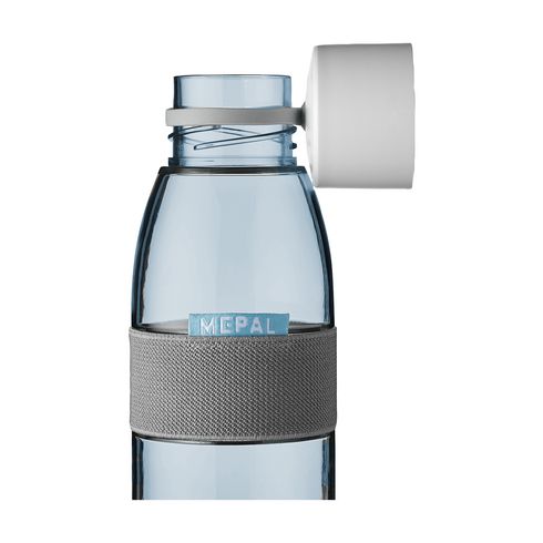 Offene Wasserflasche in Nordic Blau
