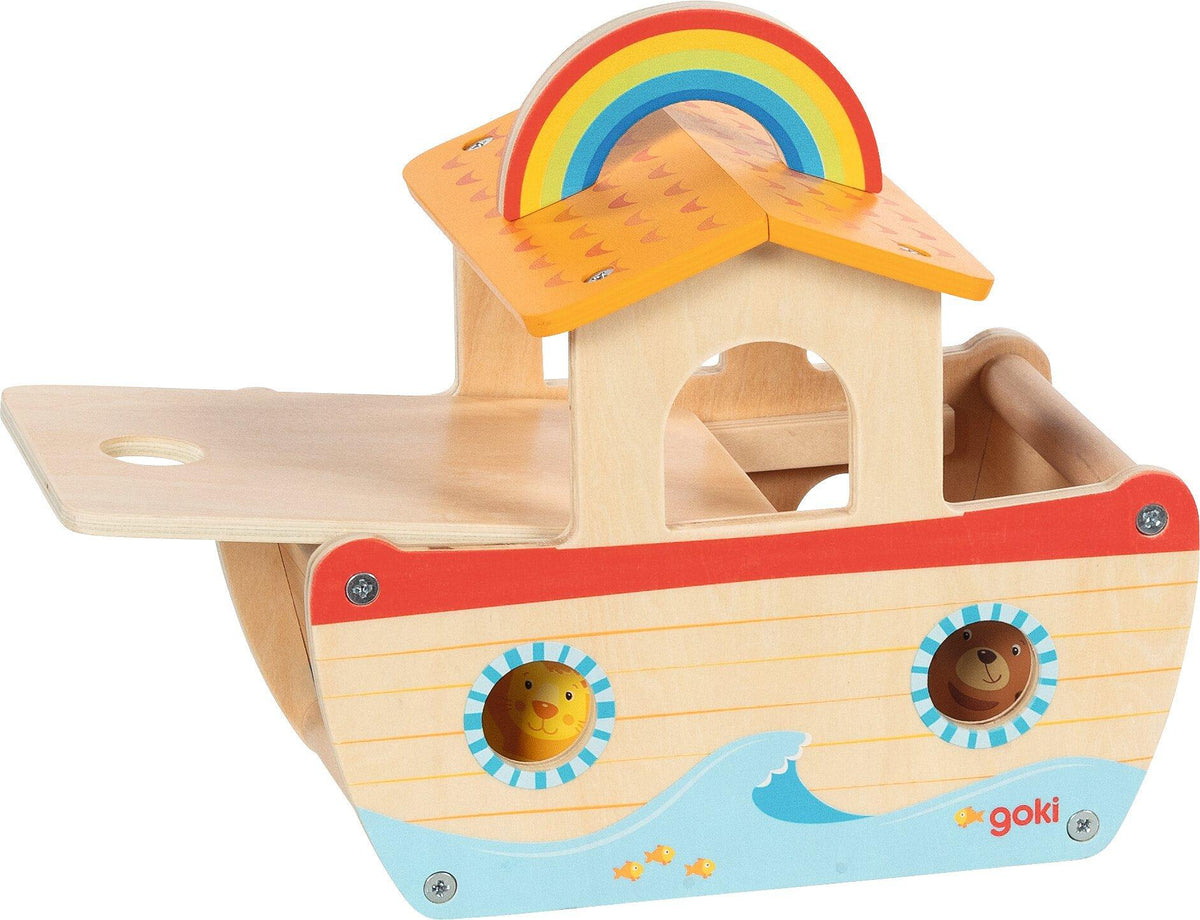 Arche Noah aus Holz mit 20 Teilen von goki – Seitenansicht