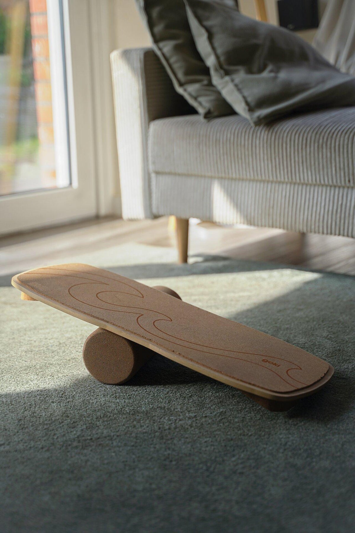 Balance Board Kork Waikiki mit Korkrolle von goki – weitere Ansicht