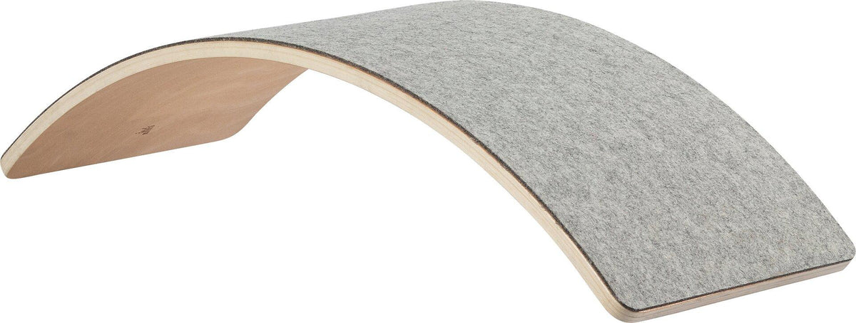 Balance Board Wave gebogen aus Holz und Filz von goki – Ansicht