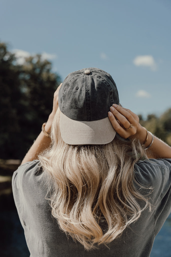 BEAU AWARE™ Two-Tone 6-Panel-Cap aus washed Cotton-Twill