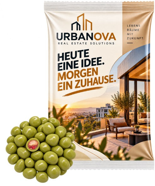 Bio Matcha Snack im Werbetütchen 50 g mit Deinem Design – Bio Erdbeeren in weißer Schokolade mit Matcha, 50 g
