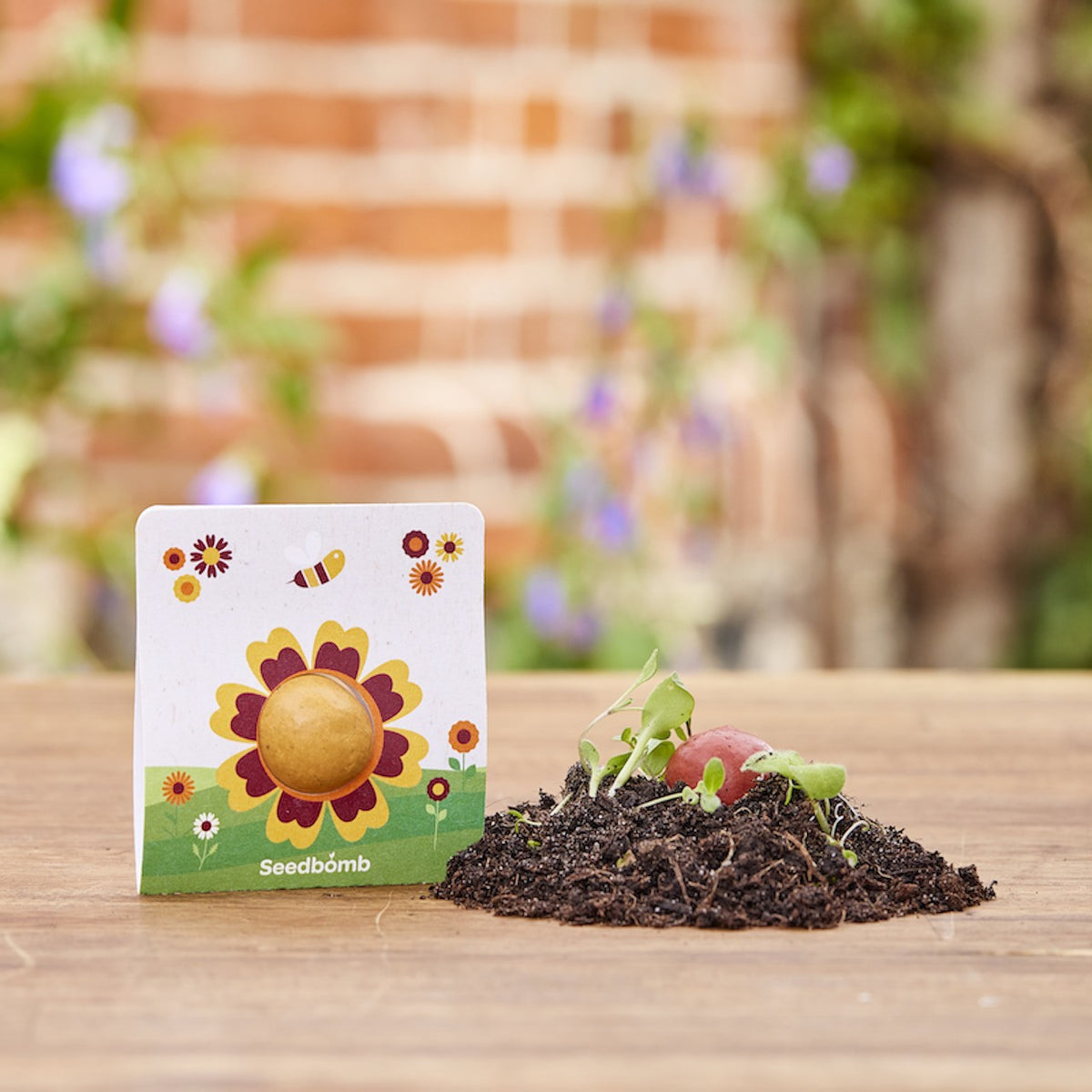 Blumenmurmel auf gefalzter Trägerkarte mit Logo