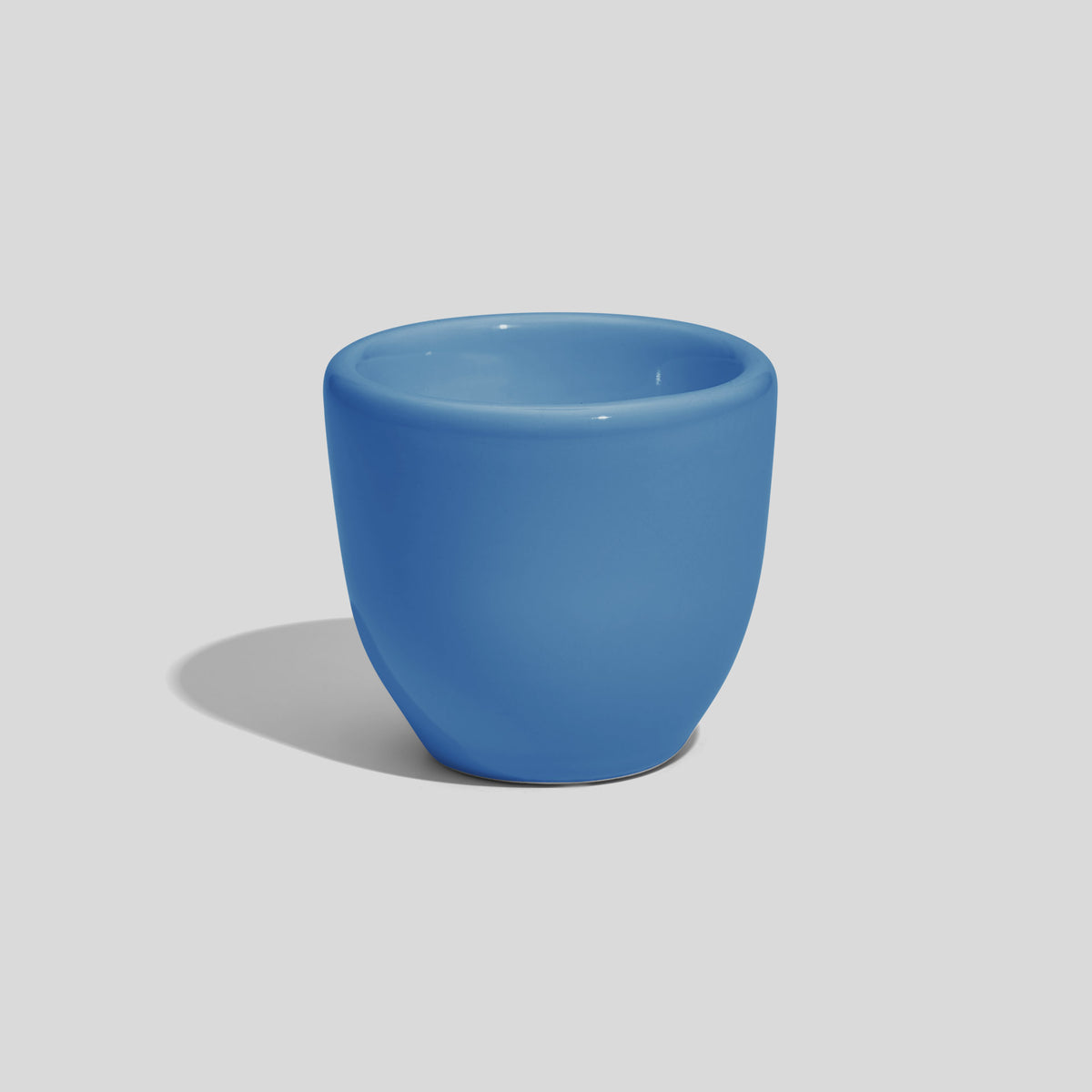 Eierbecher aus Keramik mit Wulstrand, 6 cm hoch – Himmelblau