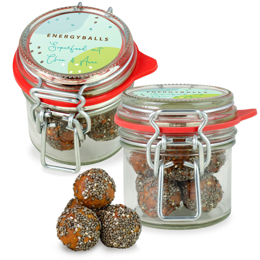 Energyballs mit Chia und Acai im Mini Bügelglas 60 g mit Logo – Beispielmotiv