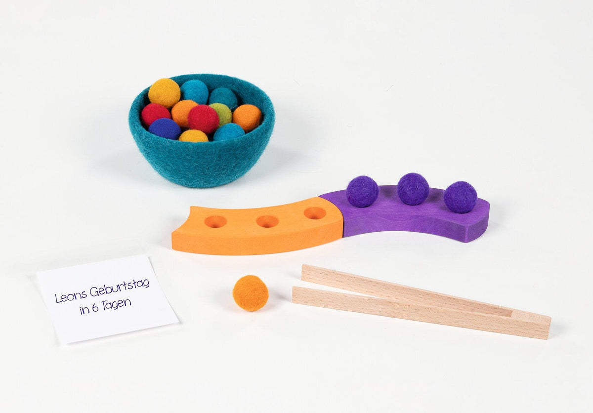 Farbsortierspiel Spirale mit Filzkugeln von goki – dritte Ansicht