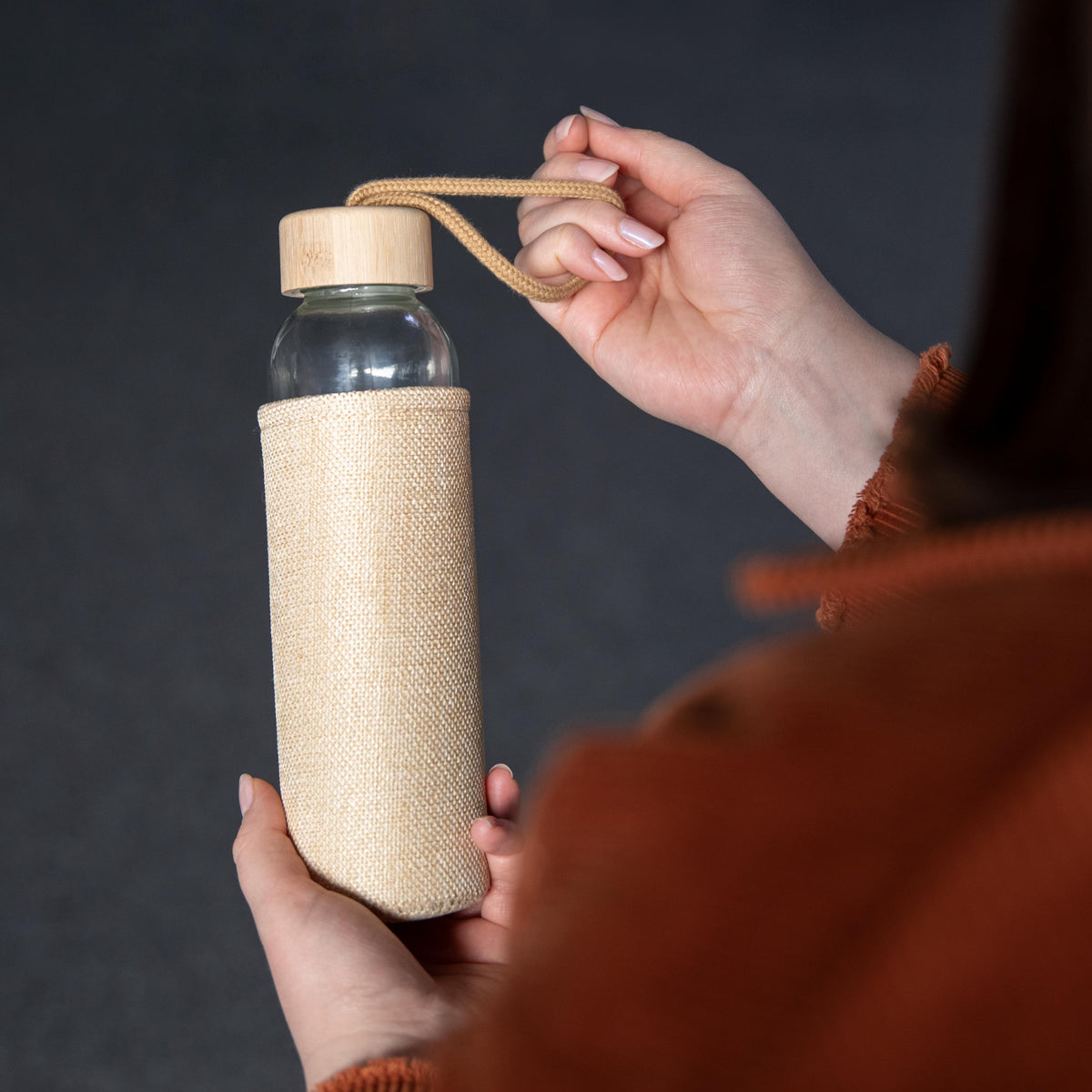 Glasflasche mit Hülle, 0,5l