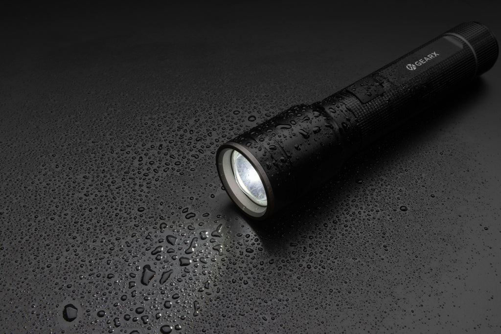 Heavy-Duty USB-Taschenlampe aus RCS recyceltem Aluminium