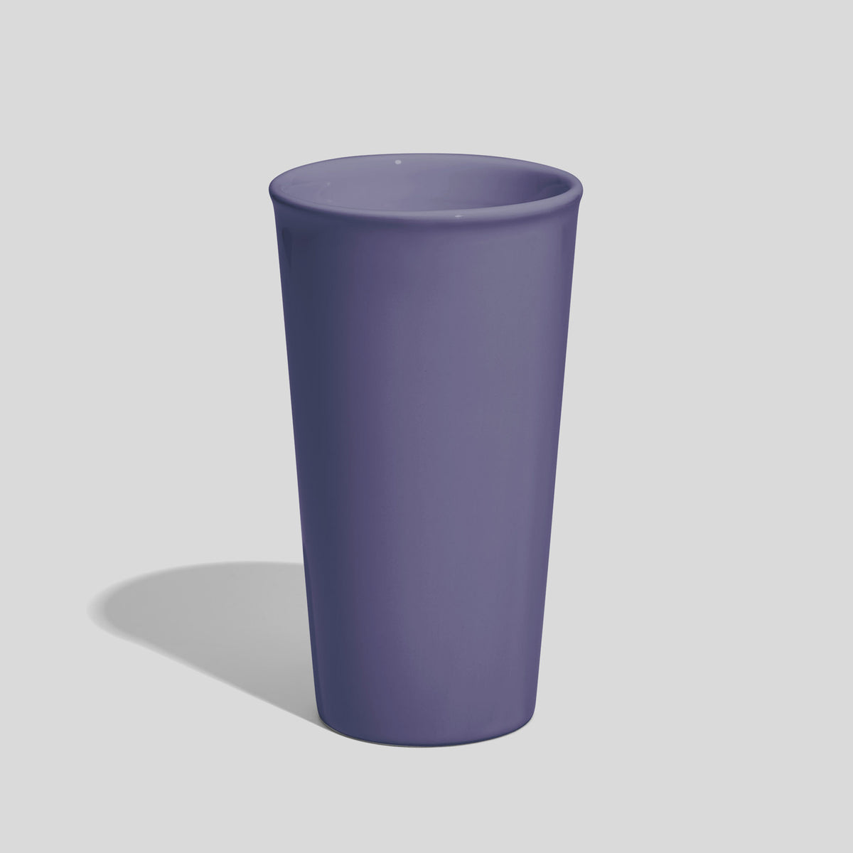 Hoher konischer Keramikbecher 500 ml ohne Henkel – Lavendel