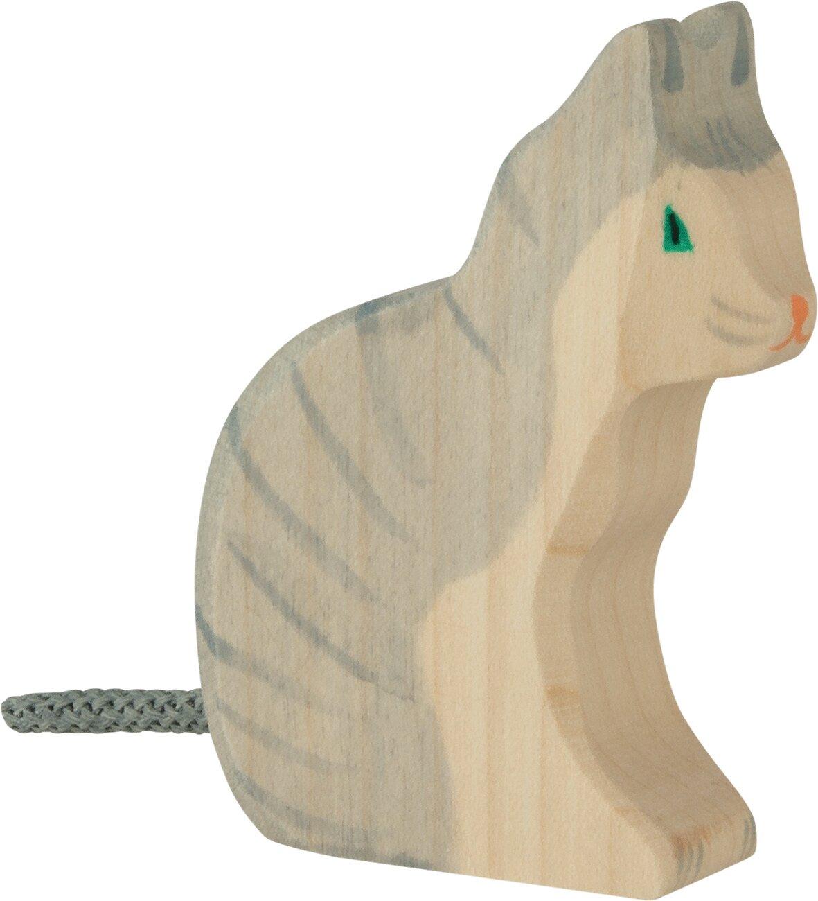 Holzfigur Katze sitzend mit grauen Streifen von HOLZTIGER – Ansicht