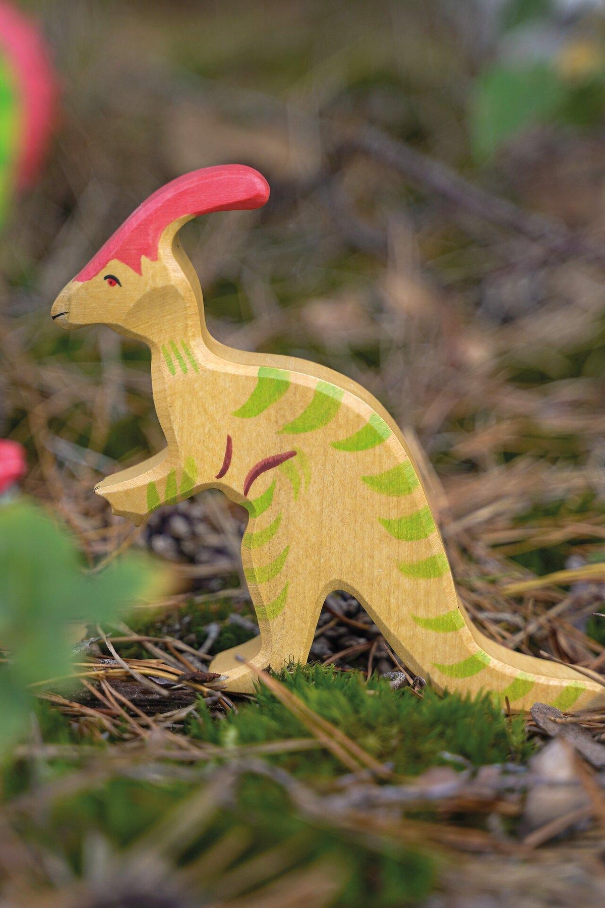 HOLZTIGER Dinosaurier Parasaurolophus mit rotem Kamm – Ansicht