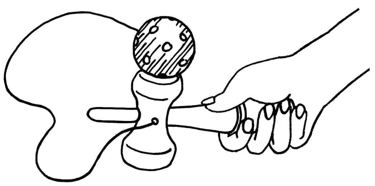 Kendama aus Holz mit rotem Punkteball von goki – Weitere Ansicht