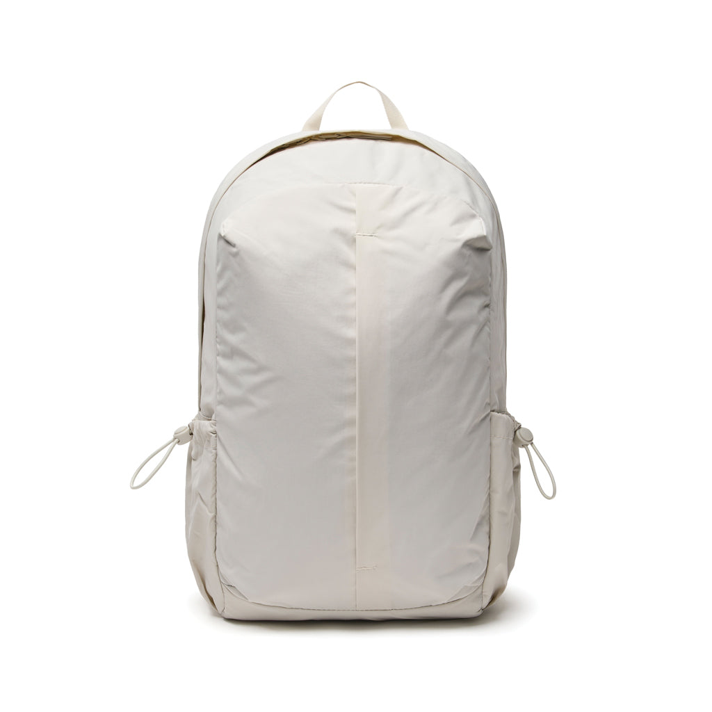 KENTO URBAN 15,6" Rucksack aus RCS  recyceltem Nylon – beige