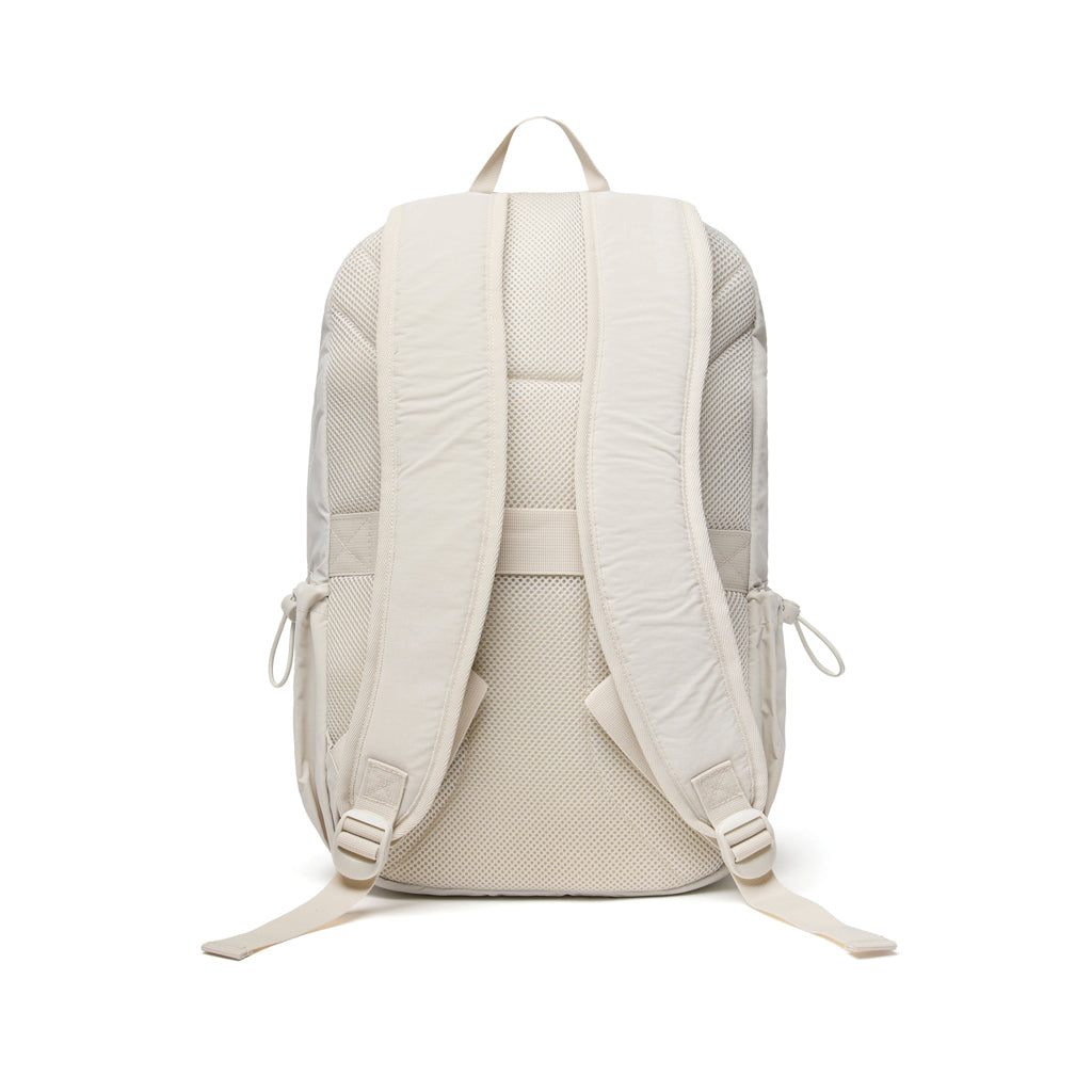 KENTO URBAN 15,6" Rucksack aus RCS  recyceltem Nylon – beige