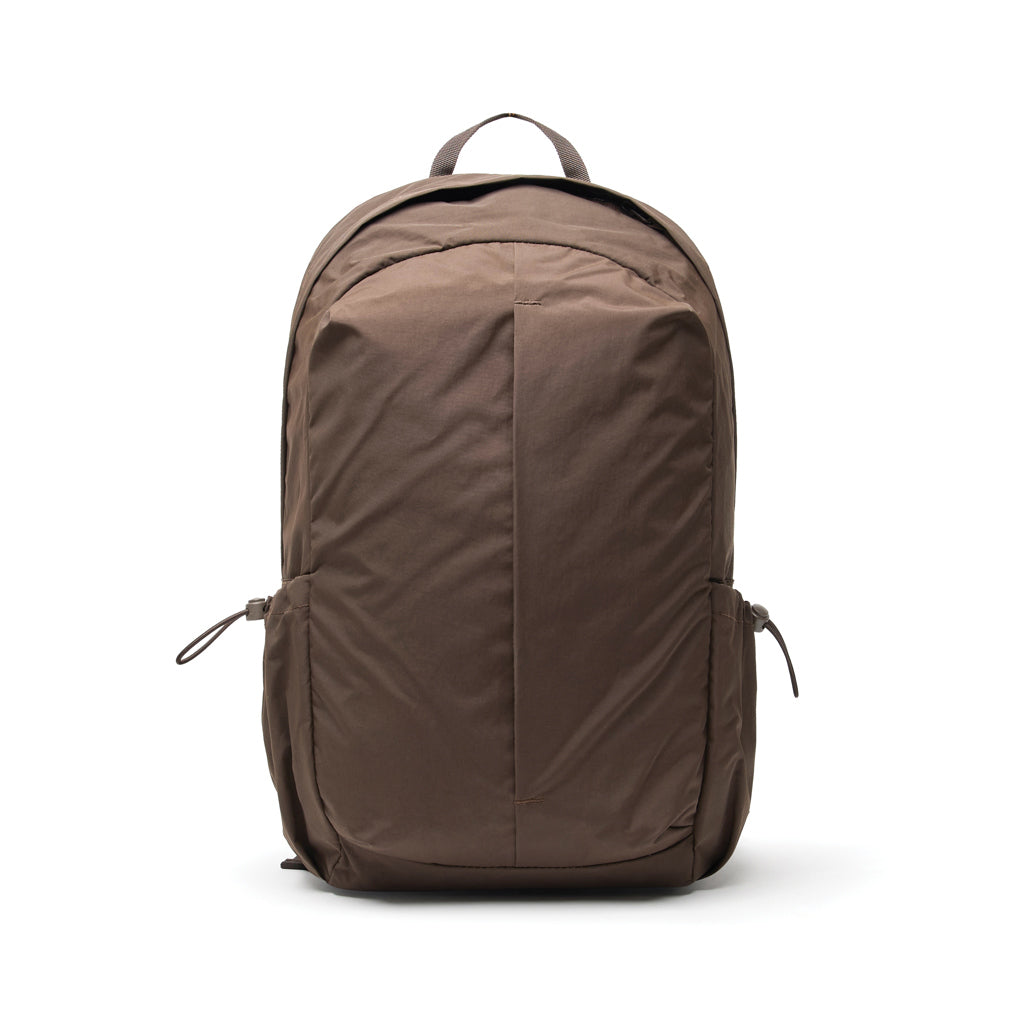 KENTO URBAN 15,6" Rucksack aus RCS  recyceltem Nylon – braun