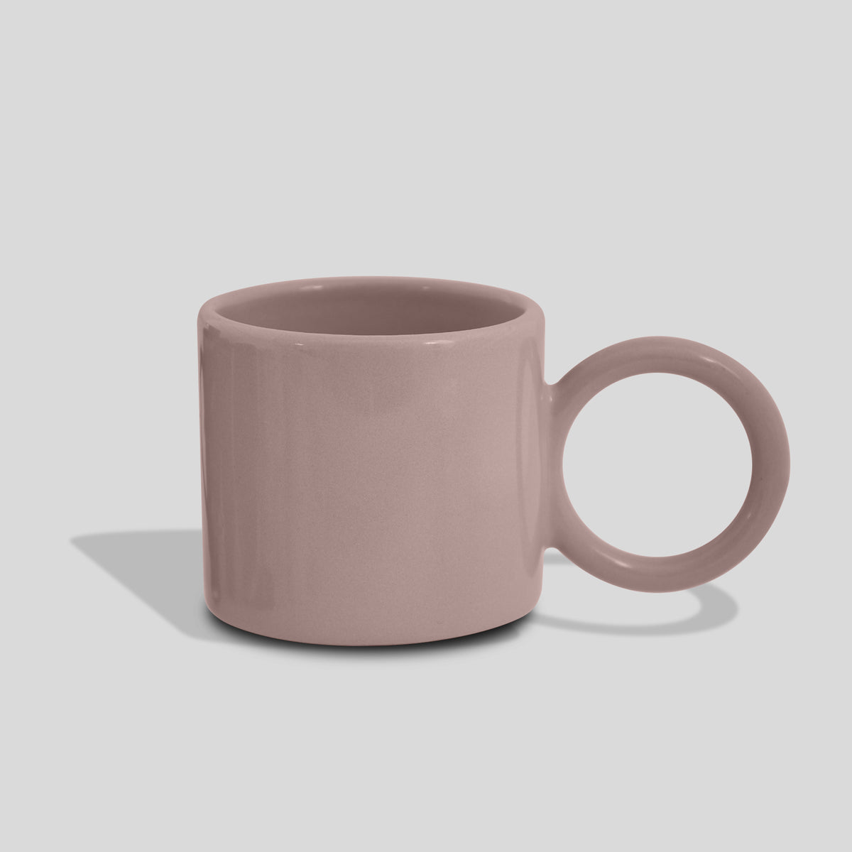 Keramiktasse 320 ml mit großem Kreishenkel – Taupe