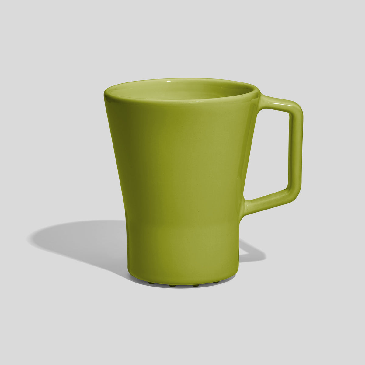 Keramiktasse 400 ml in Trichterform mit Rechteckhenkel – Limettengrün