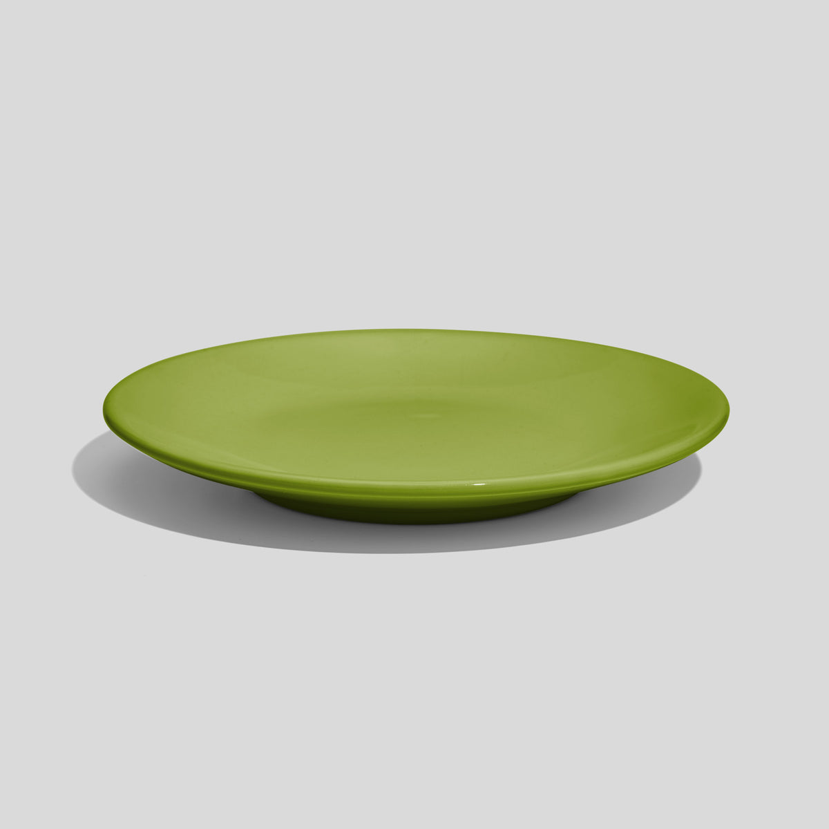 Kleiner Keramikteller 15 cm mit Standring – Olivgrün