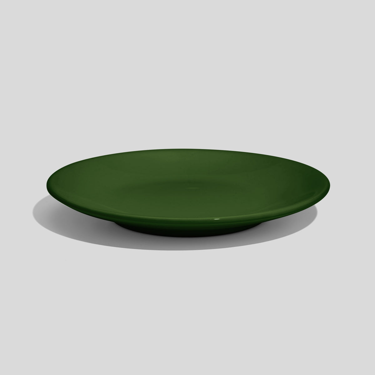Kleiner Keramikteller 15 cm mit Standring – Tannengrün