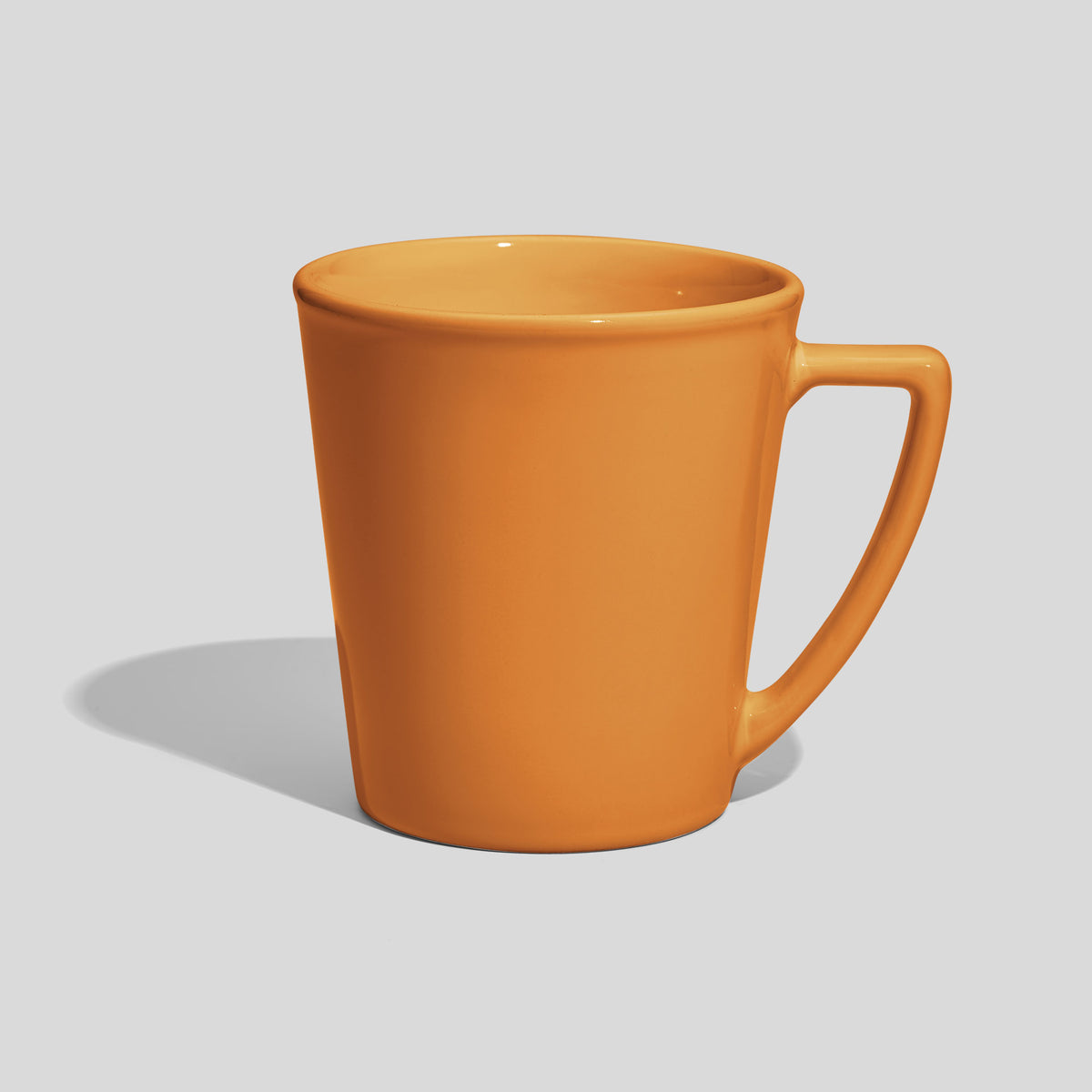Konische Kaffeetasse 460 ml mit eckigem Henkel – Senfgelb