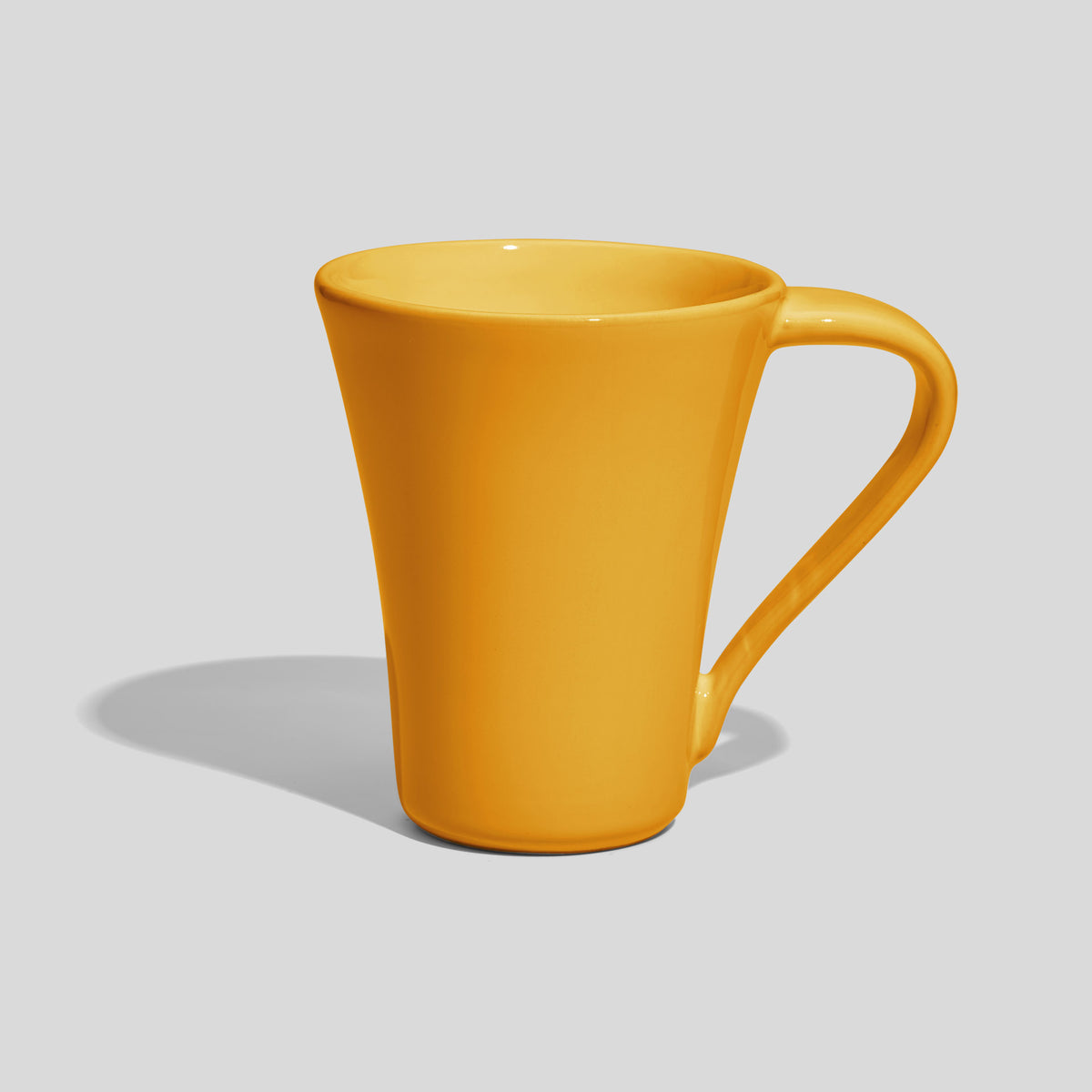 Konische Keramiktasse 250 ml mit schwingendem Henkel – Gelb