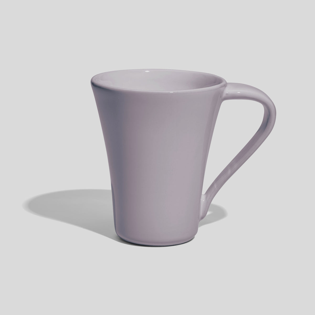 Konische Keramiktasse 250 ml mit schwingendem Henkel – Hellgrau