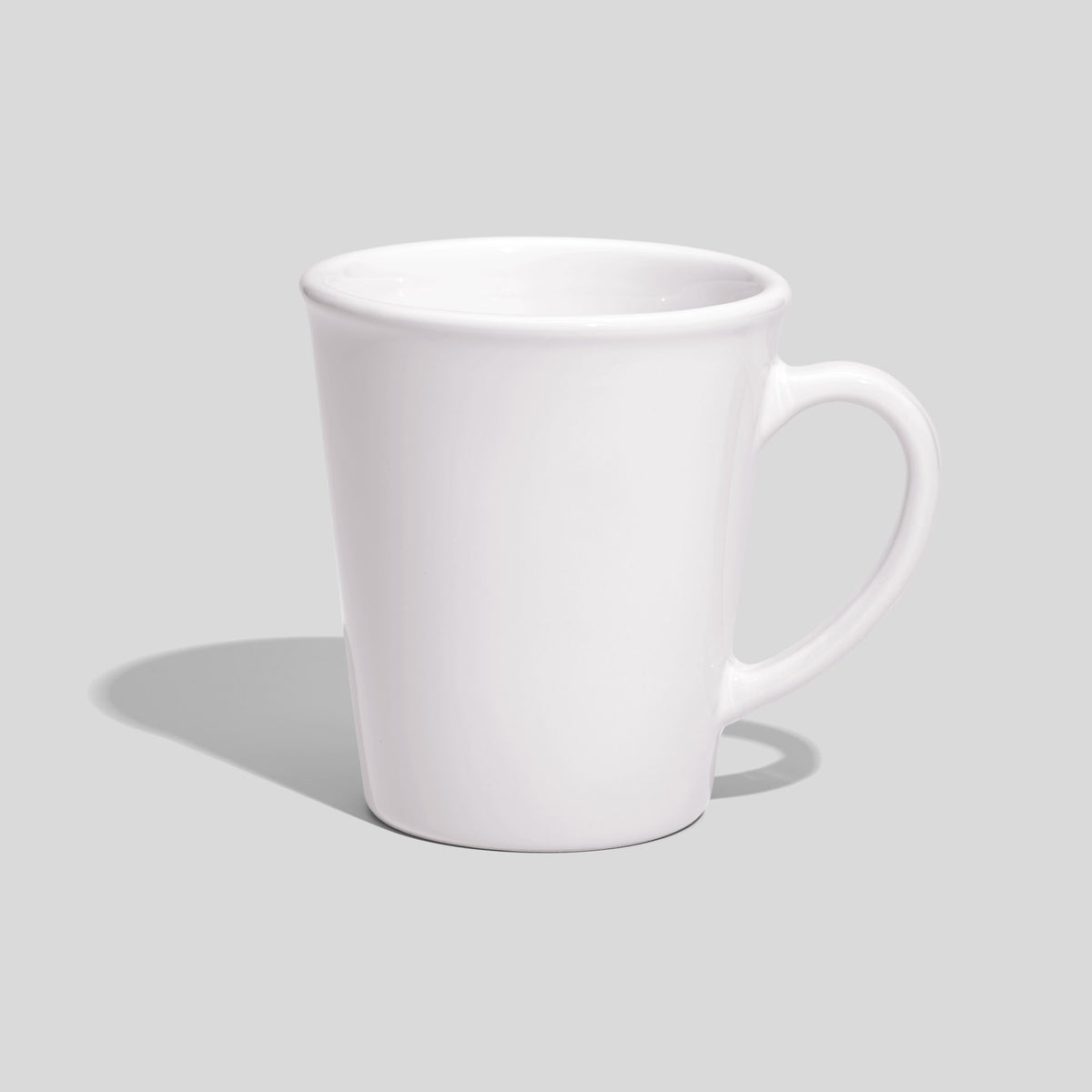 Konische Keramiktasse 280 ml mit Bogenhenkel – Weiß